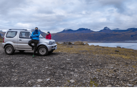 Can tourists drive in Iceland?